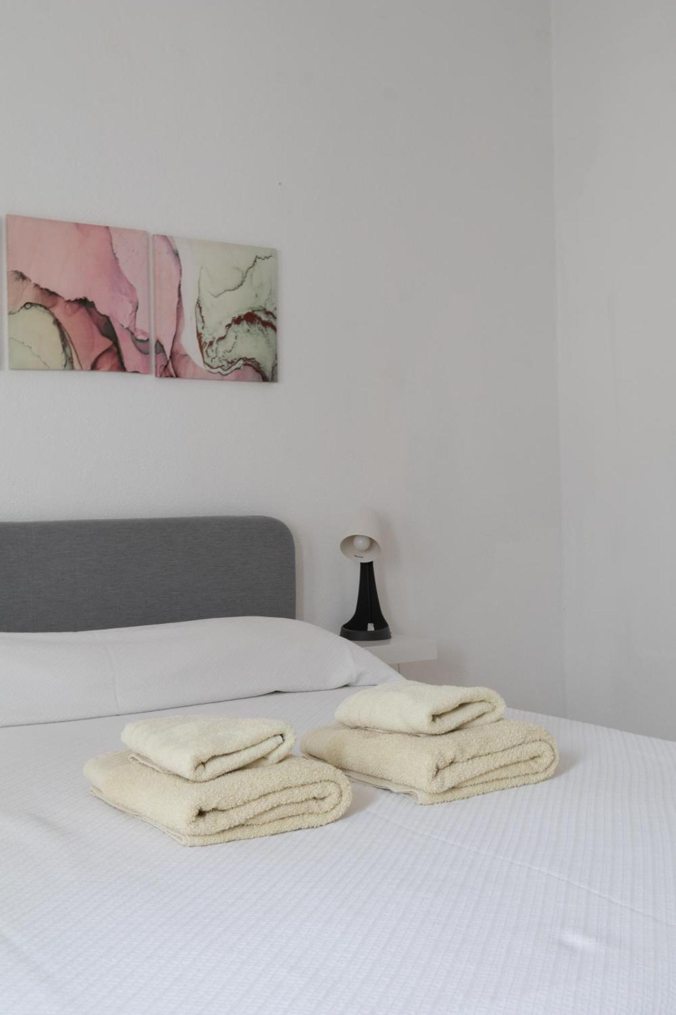 Blife Martinya House - Private Rooms And Apartments Olhão Exteriör bild