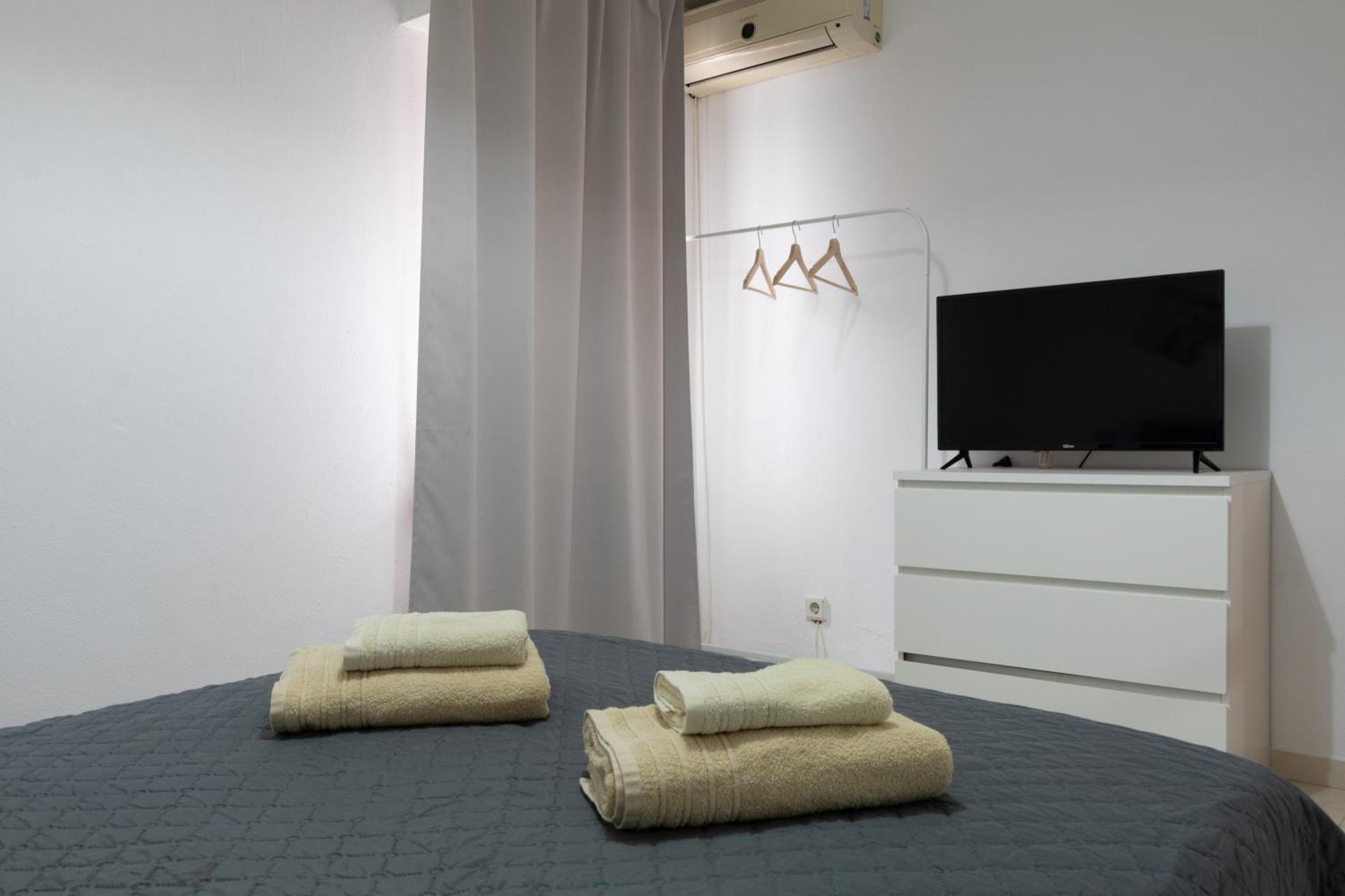 Blife Martinya House - Private Rooms And Apartments Olhão Exteriör bild