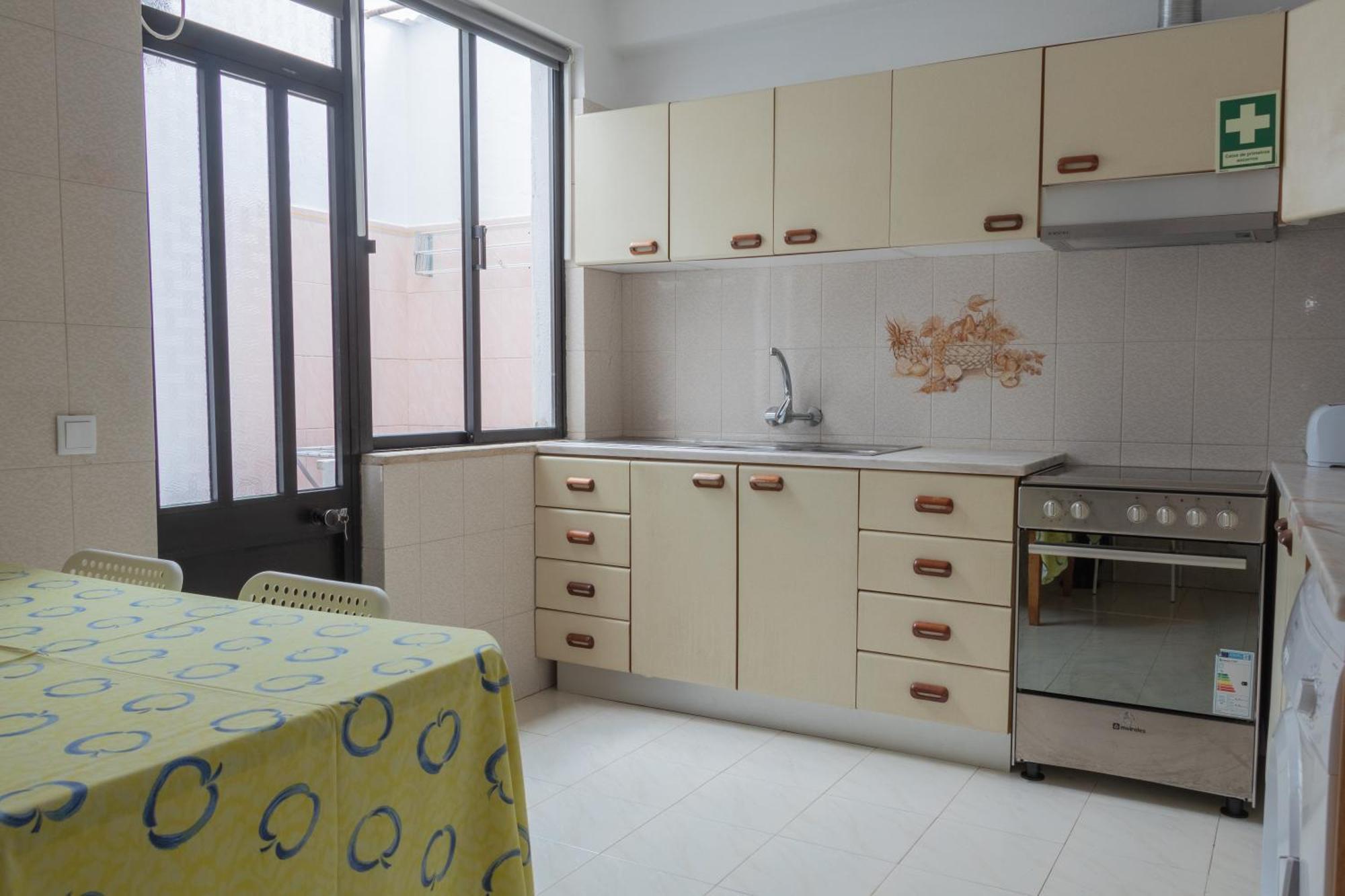 Blife Martinya House - Private Rooms And Apartments Olhão Exteriör bild