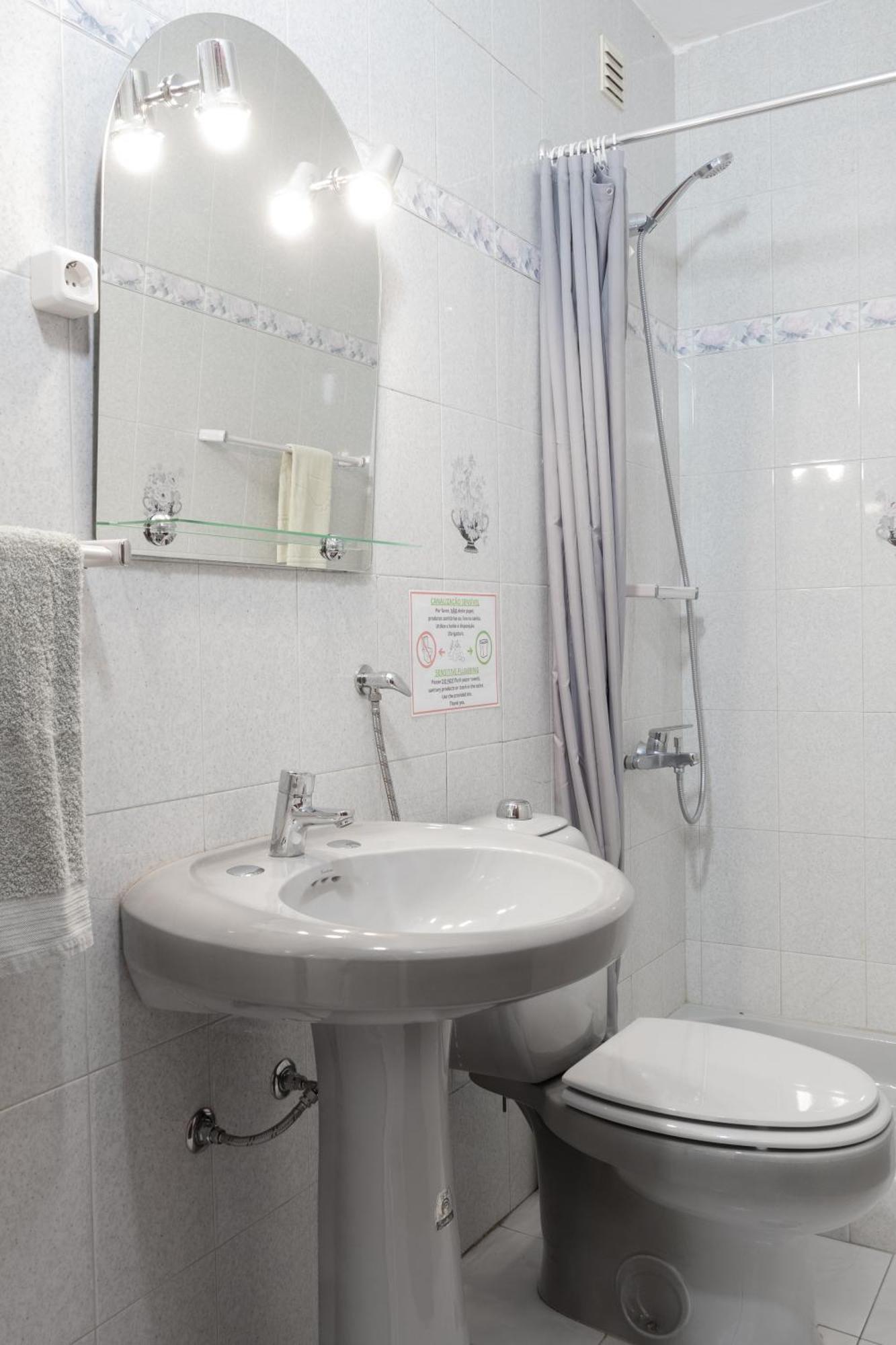 Blife Martinya House - Private Rooms And Apartments Olhão Exteriör bild